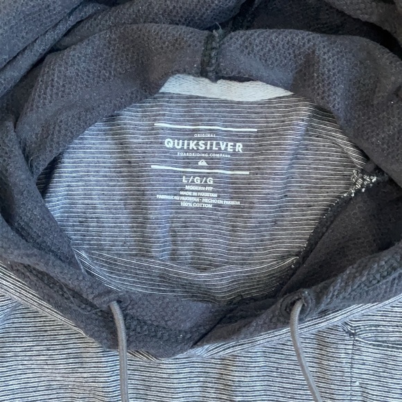 Quicksilver shirt - Picture 2 of 3